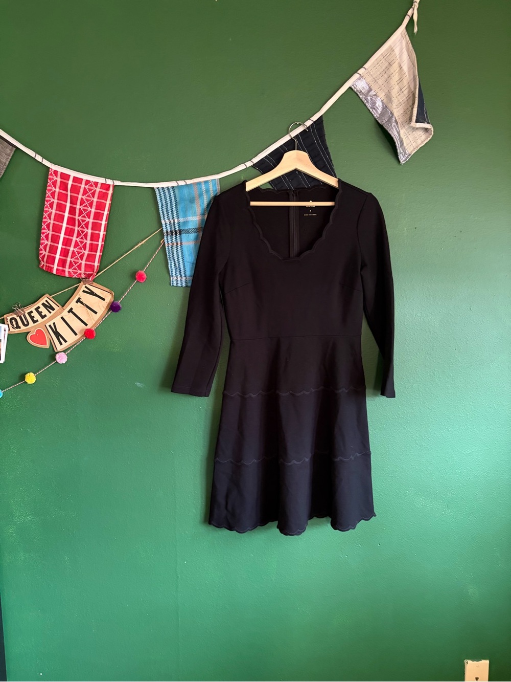 Kate Spade New York Scallop Ponte Dress size 8